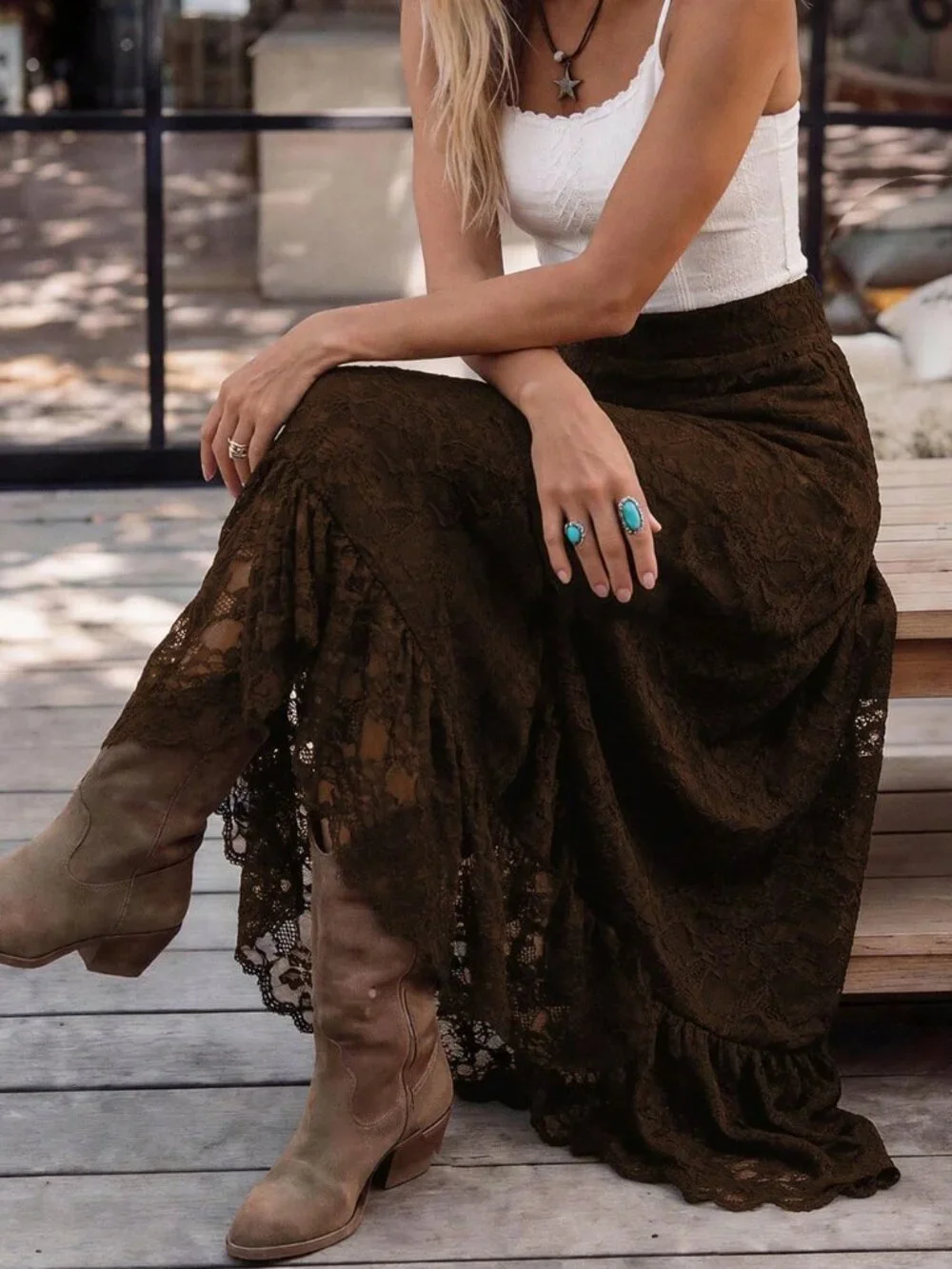N/A brown lace